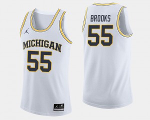 Michigan Wolverines Eli Brooks Jersey Men's College Basketball White #55